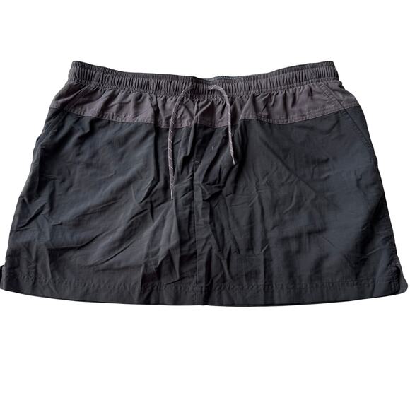 NEW! Columbia Women's Sandy River Skort in a grey colorway size L - Picture 2 of 9